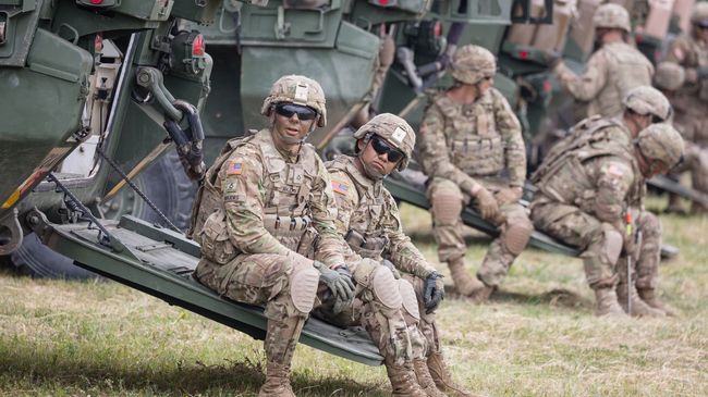 Американские военные во время учений в Польше Американские военные во время учений в Польше