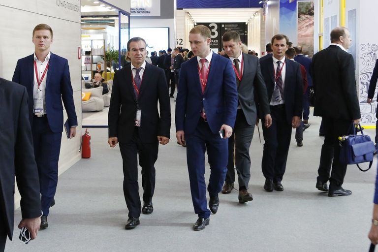 Соглашение также было подписано с ООО Управляющая компания Дело, которая построит в Новороссийске многофункциональный комплекс с апартаментами, гостиницей, фитнес и СПА-комплексом Соглашение также было подписано с ООО Управляющая компания Дело, которая построит в Новороссийске многофункциональный комплекс с апартаментами, гостиницей, фитнес и СПА-комплексом