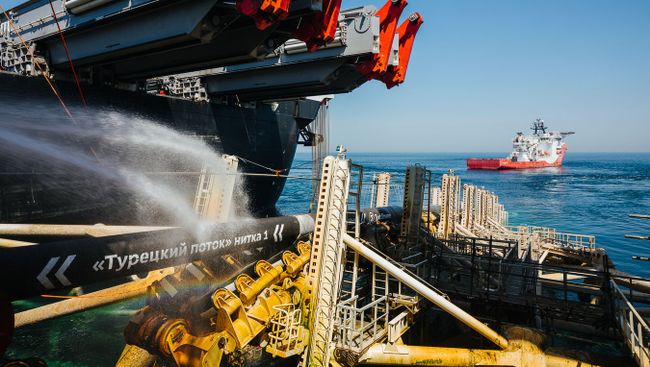 Глубоководная укладка морского участка первой нитки газопровода Турецкий поток