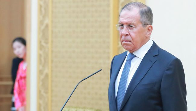 Министр иностранных дел РФ Сергей Лавров на пресс-конференции в здании Верховного народного собрания в Пхеньяне. 31 мая 2018