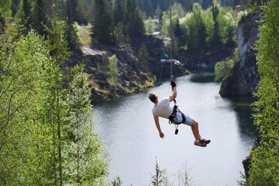 Zip-line в парке Рускеала Zip-line в парке Рускеала