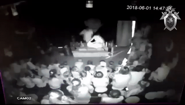 В Сети появилось видео взрыва в торговом центре в Иркутске В Сети появилось видео взрыва в торговом центре в Иркутске