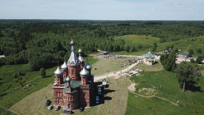 XX Волжский Крестный ход на истоке Волги в Тверской области. 2 июня 2018 XX Волжский Крестный ход на истоке Волги в Тверской области. 2 июня 2018