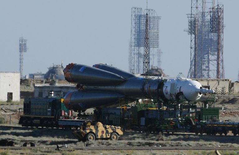 Вывоз ракеты-носителя Союз-ФГ с пилотируемым кораблем Союз МС-09 на стартовую площадку космодрома Байконур. 4 июня 2018 Вывоз ракеты-носителя Союз-ФГ с пилотируемым кораблем Союз МС-09 на стартовую площадку космодрома Байконур. 4 июня 2018