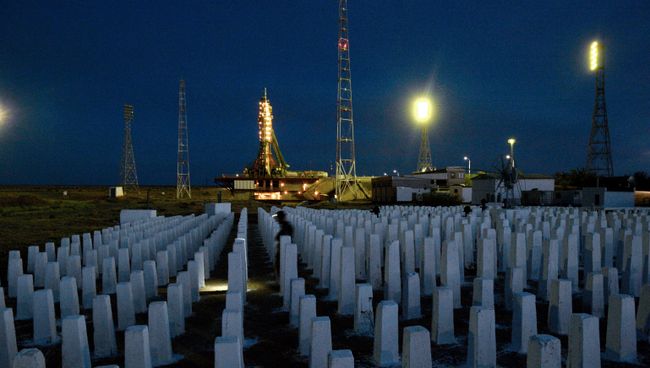 Ракета-носитель на стартовой площадке космодрома Байконур. Архивное фото Ракета-носитель на стартовой площадке космодрома Байконур. Архивное фото