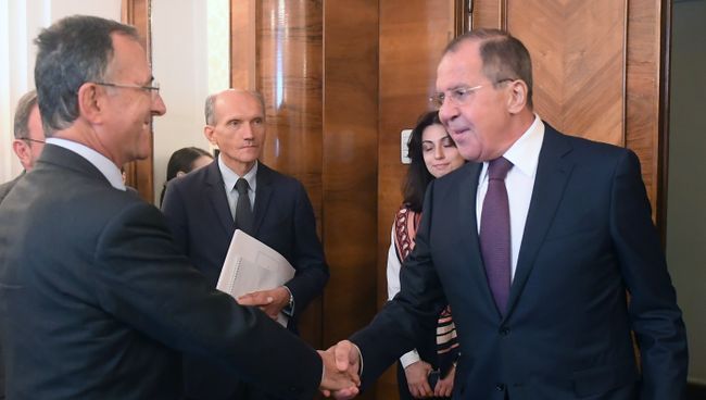 Сергей Лавров и спецпредставитель председателя ОБСЕ Франко Фраттини во время встречи в Москве. 6 июня 2018 Сергей Лавров и спецпредставитель председателя ОБСЕ Франко Фраттини во время встречи в Москве. 6 июня 2018