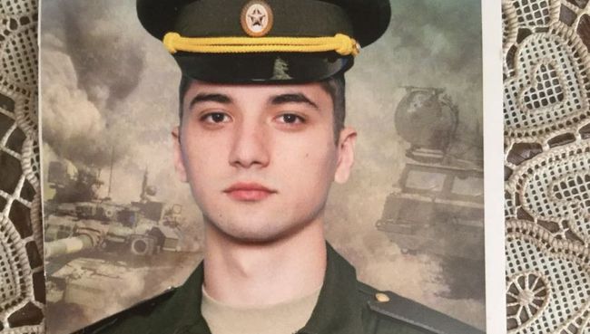 Солдат-срочник Сергей Малькин Солдат-срочник Сергей Малькин