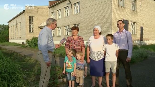 Трансляция прямой линии с Владимиром Путиным Трансляция прямой линии с Владимиром Путиным