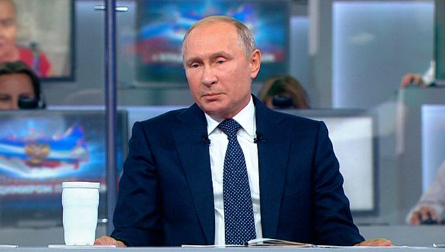 Путин рассказал, чем приходится жертвовать на посту президента Путин рассказал, чем приходится жертвовать на посту президента