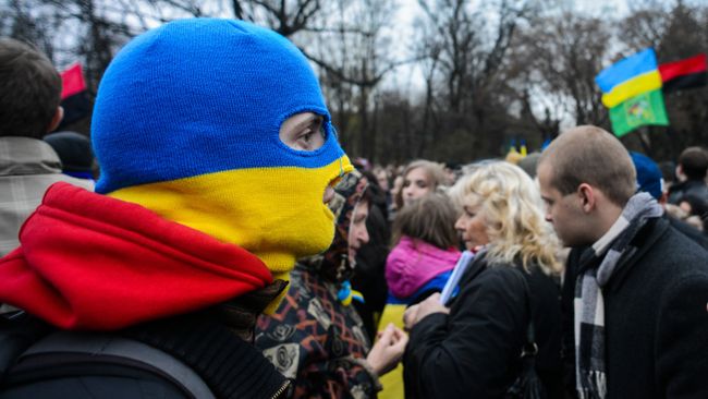 Участники митинга в поддержку Евромайдана в Харькове. Архивное фото Участники митинга в поддержку Евромайдана в Харькове. Архивное фото