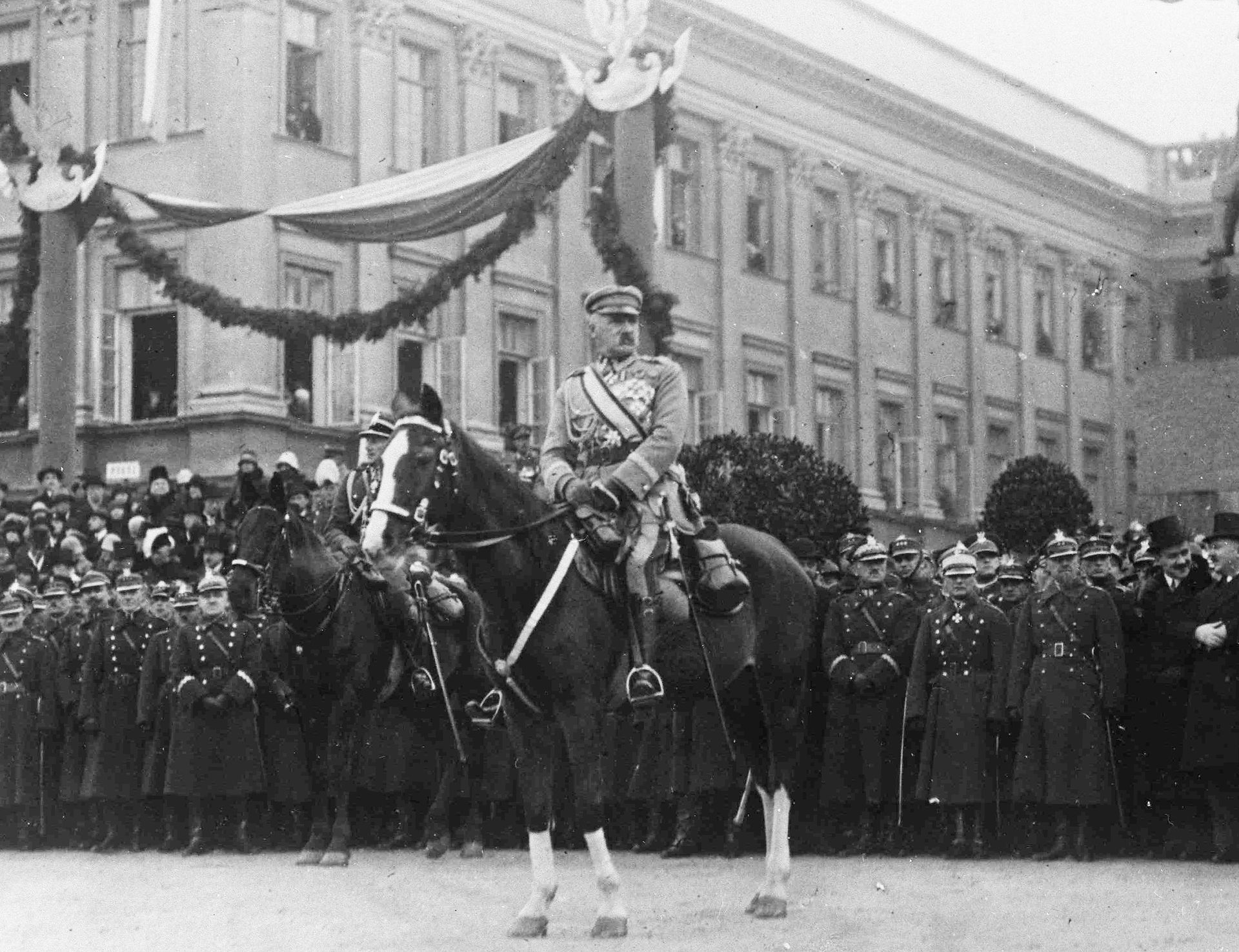 Маршал Юзеф Пилсудский в Варшаве, 5 ноября 1927 года - РИА Новости, 1920, 25.01.2024