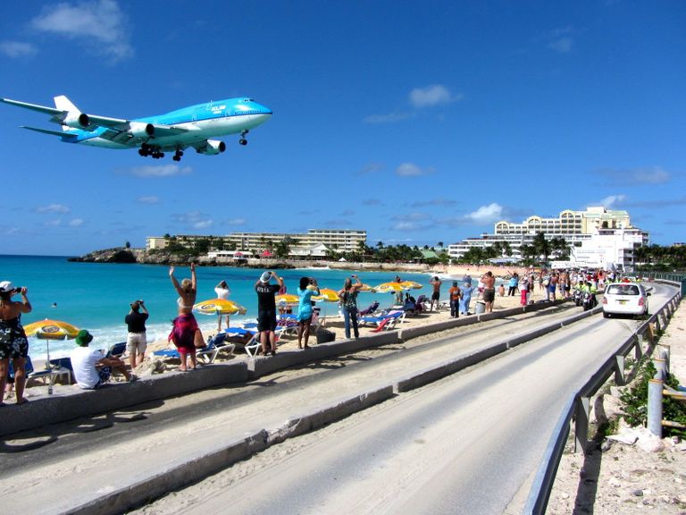 Пляж Maho Beach