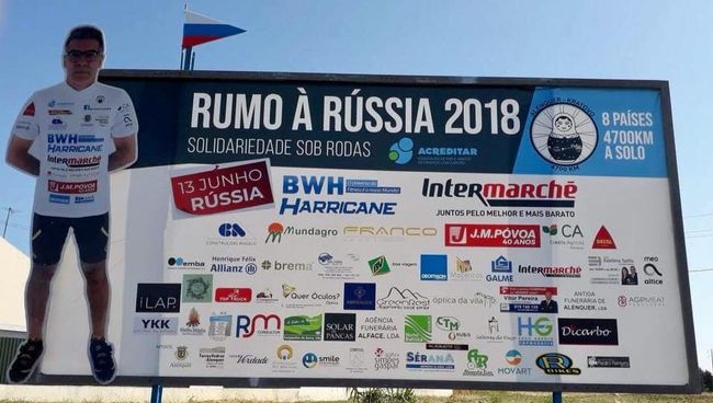Элдер Батишта едет на велосипеде на ЧМ в Россию через всю Европу Элдер Батишта едет на велосипеде на ЧМ в Россию через всю Европу