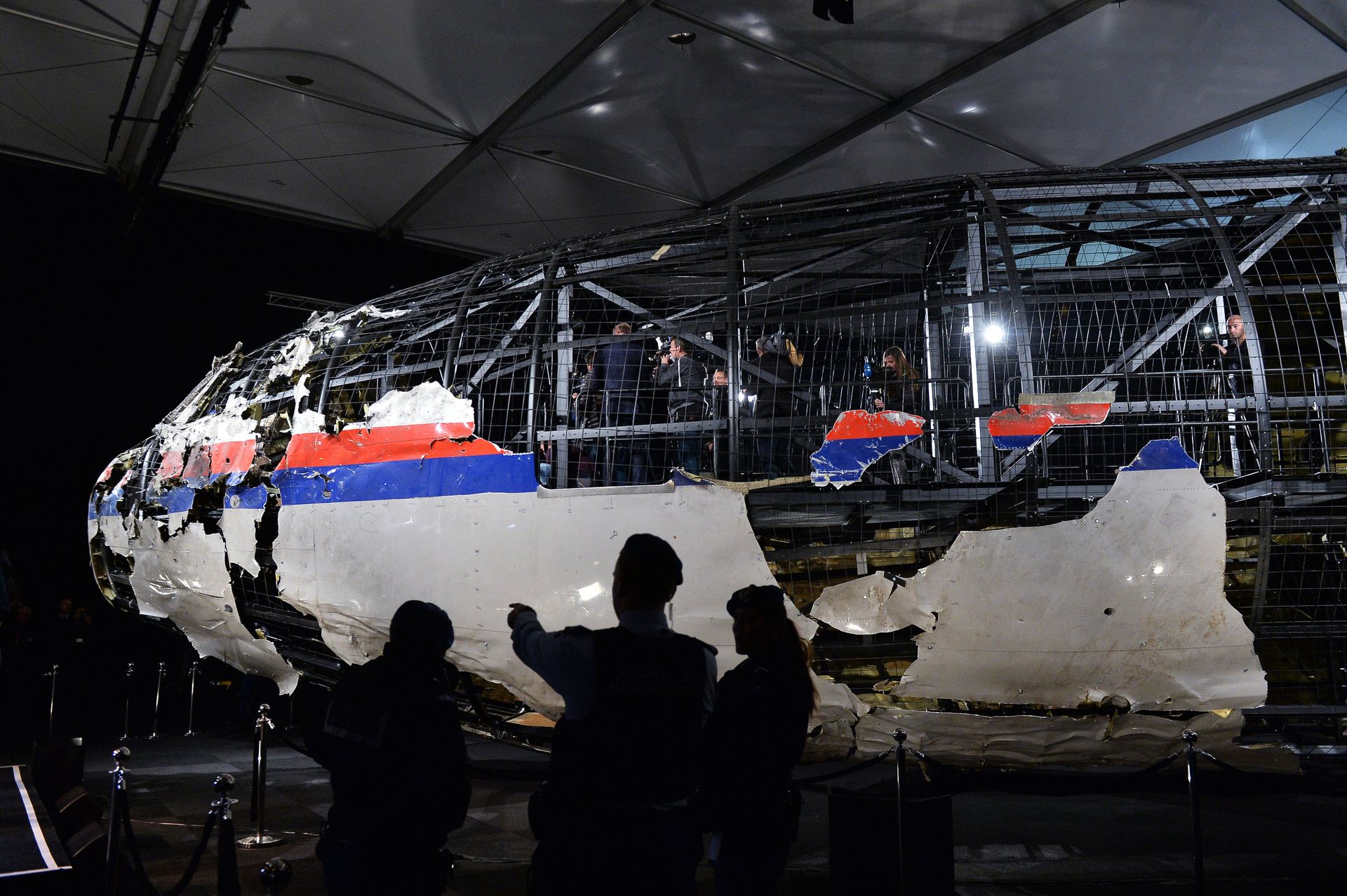 Представление доклада об обстоятельствах крушения лайнера Boeing 777 Malaysia Airlines (рейс MH17) в Нидерландах - РИА Новости, 1920, 27.03.2025