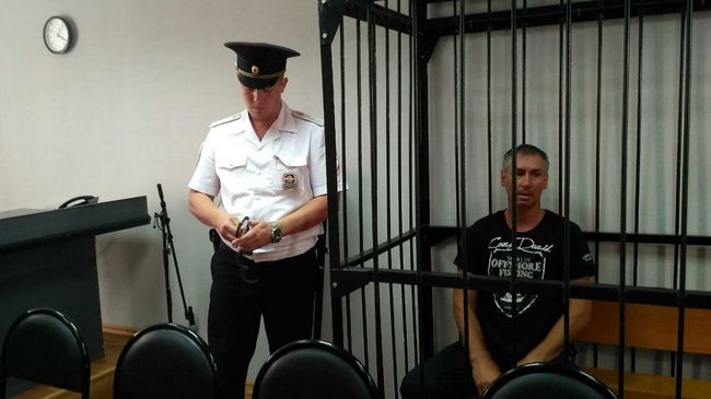 Владелец лодочной станции Леонид Жданов