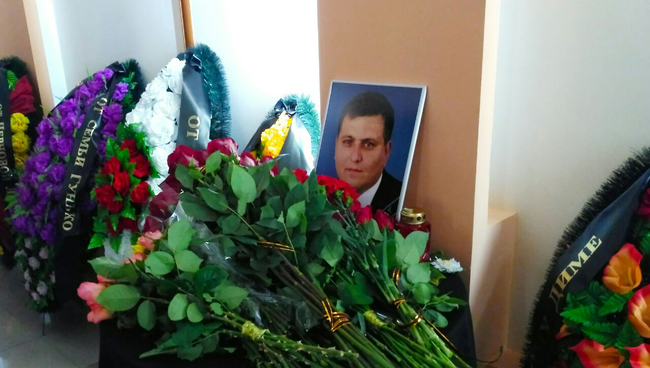 Похороны Дмитрия Хахалева, который был у штурвала катамарана, столкнувшегося с баржей на Волге