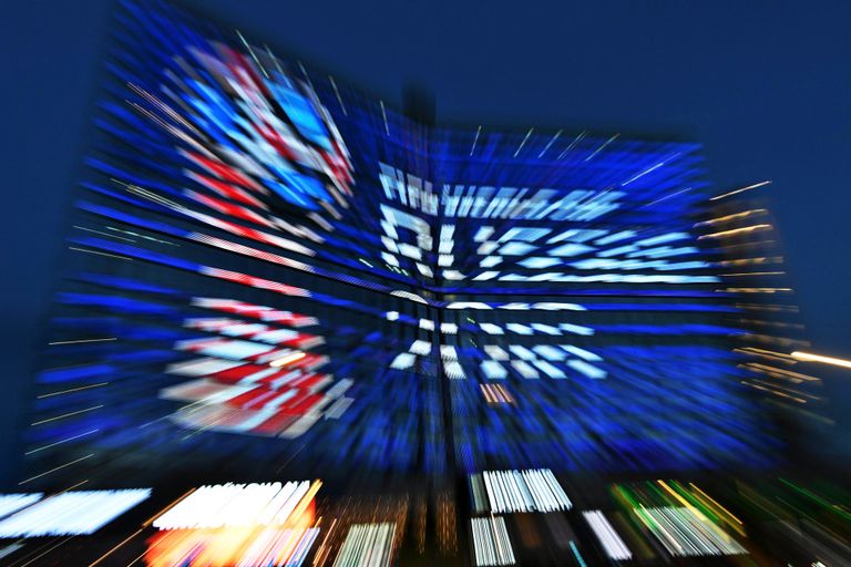 Символика чемпионату мира по футболу FIFA-2018 на домах-книжках на Новом Арбате в Москве Символика чемпионату мира по футболу FIFA-2018 на домах-книжках на Новом Арбате в Москве