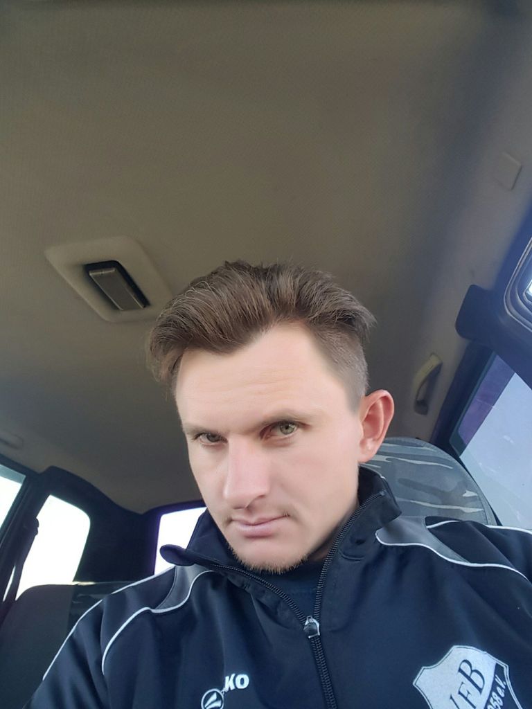 Денис Шелл
