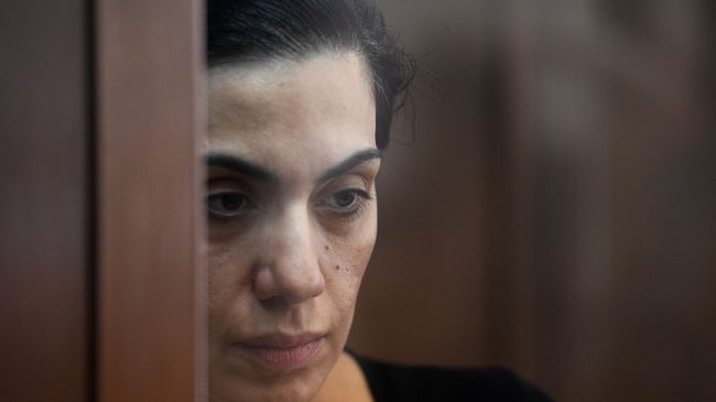 Член правления компании Интер РАО Карина Цуркан, подозреваемая в шпионаже в пользу Румынии, во время рассмотрения жалобы на арест в Московском городском суде. 28 июня 2018 Член правления компании Интер РАО Карина Цуркан, подозреваемая в шпионаже в пользу Румынии, во время рассмотрения жалобы на арест в Московском городском суде. 28 июня 2018