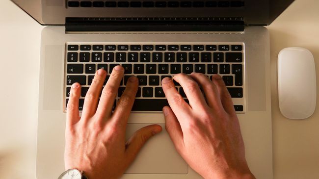 Офисный работник Офисный работник