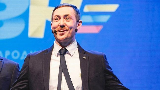 Участник команды КВН Пирамида Аслан Алборов Участник команды КВН Пирамида Аслан Алборов