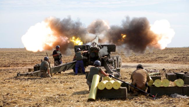 Военные учения на Украине. Архивное фото Военные учения на Украине. Архивное фото