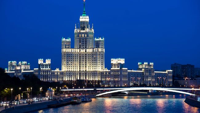 Высотка на Котельнической набережной в Москве. Архивное фото