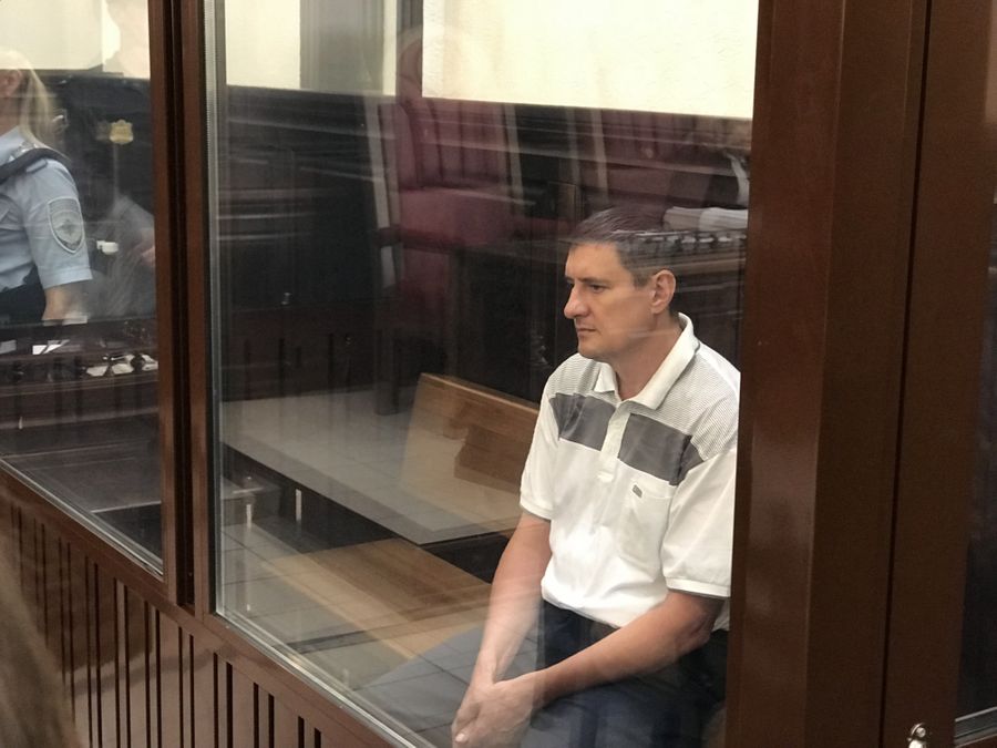 Начальник службы пожаротушения ФГКУ Первый отряд Федеральной противопожарной службы по Кемеровской области Андрей Бурсин. 10 июля 2018 Начальник службы пожаротушения ФГКУ Первый отряд Федеральной противопожарной службы по Кемеровской области Андрей Бурсин. 10 июля 2018