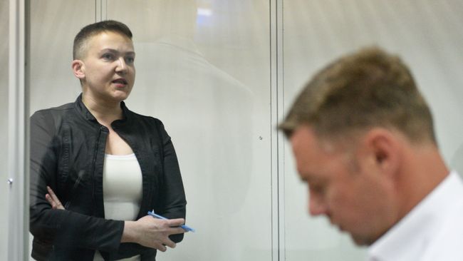  Надежда Савченко на заседании суда в Киеве