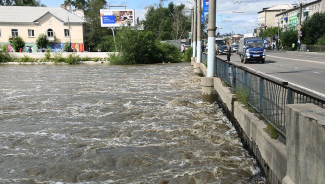 Мост на улице Комсомольская в Чите через реку Читинка. Архивное фото