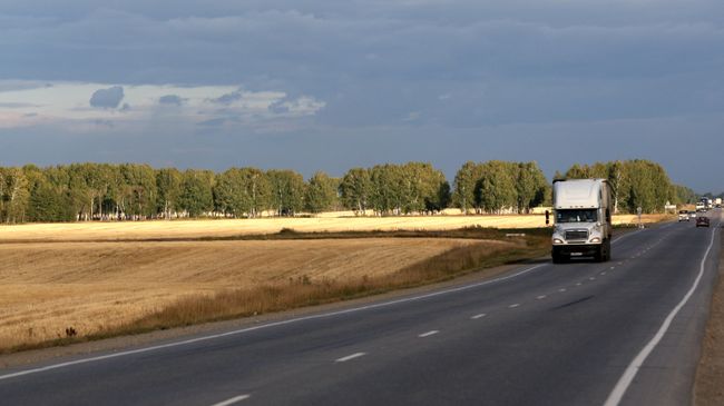 Автодорога. Архивное фото Автодорога. Архивное фото