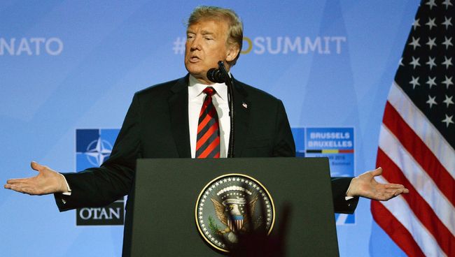 Президент США Дональд Трамп на саммите НАТО в Брюсселе. Архивное фото Президент США Дональд Трамп на саммите НАТО в Брюсселе. Архивное фото