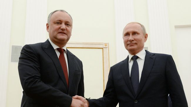 Президент РФ Владимир Путин и президент Молдавии Игорь Додон