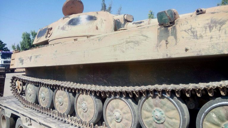 Военная техника, сданная вооруженными группами в Дераа Военная техника, сданная вооруженными группами в Дераа
