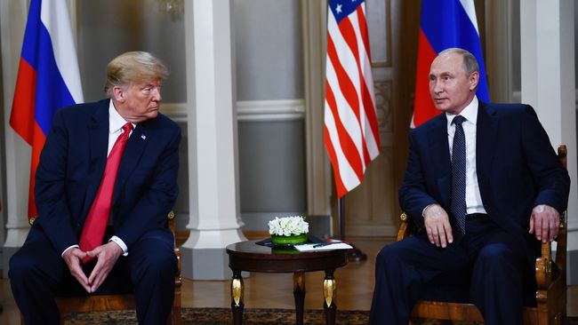 Встреча президента РФ Владимира Путина и президента США Дональда Трампа Встреча президента РФ Владимира Путина и президента США Дональда Трампа