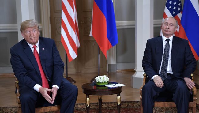 Встреча президента РФ Владимира Путина и президента США Дональда Трампа в Хельсинки. Архивное фото Встреча президента РФ Владимира Путина и президента США Дональда Трампа в Хельсинки. Архивное фото