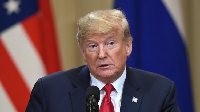 Президент США Дональд Трамп на совместной с президентом РФ Владимиром Путиным пресс-конференции по итогам встречи в Хельсинки. 16 июля 2018 Президент США Дональд Трамп на совместной с президентом РФ Владимиром Путиным пресс-конференции по итогам встречи в Хельсинки. 16 июля 2018
