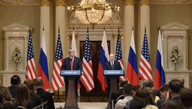 Президент РФ Владимир Путин и президент США Дональд Трамп. Архивное фото Президент РФ Владимир Путин и президент США Дональд Трамп. Архивное фото