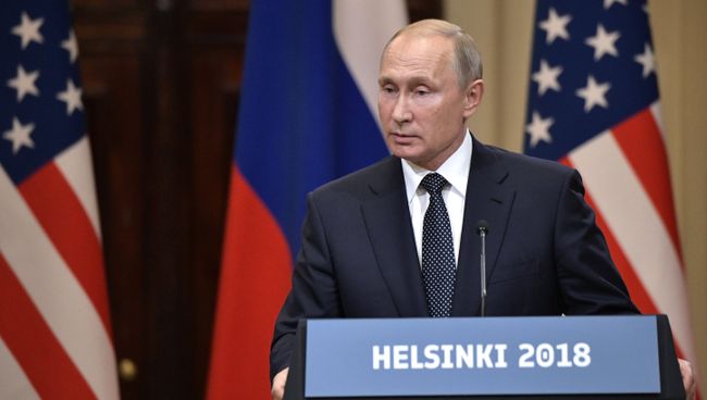 Президент РФ Владимир Путин на совместной с президентом США Дональдом Трампом пресс-конференции в Хельсинки Президент РФ Владимир Путин на совместной с президентом США Дональдом Трампом пресс-конференции в Хельсинки