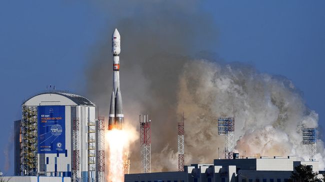 Старт ракеты-носителя с космодрома Восточный Старт ракеты-носителя с космодрома Восточный