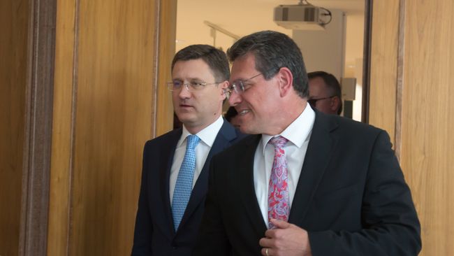 Александр Новак и Марош Шефчович во время переговоров России, Украины и Еврокомиссии по транзиту газа Александр Новак и Марош Шефчович во время переговоров России, Украины и Еврокомиссии по транзиту газа