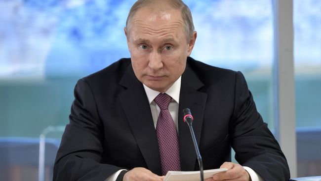 Президент РФ Владимир Путин проводит в ходе рабочей поездки в Калининград. 20 июля 2018 Президент РФ Владимир Путин проводит в ходе рабочей поездки в Калининград. 20 июля 2018