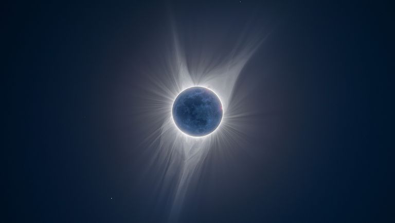 Работа фотографа Peter Ward Earth Shine, вошедшая в шорт-лист Insight Astronomy Photographer of the Year 2018 Работа фотографа Peter Ward Earth Shine, вошедшая в шорт-лист Insight Astronomy Photographer of the Year 2018
