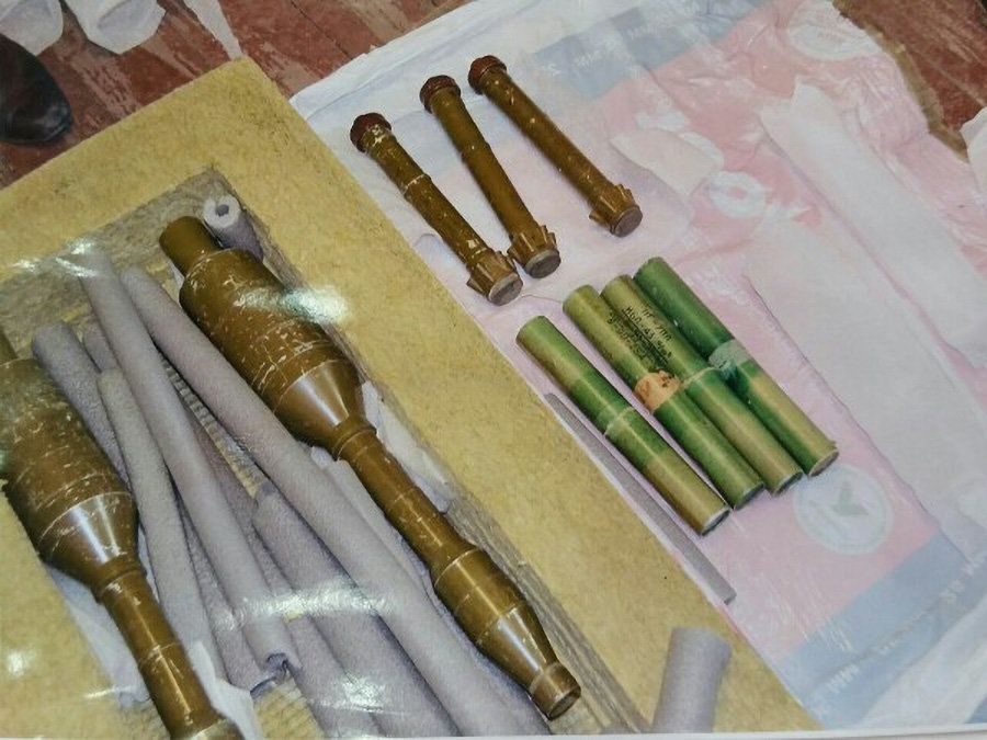 Оружие изъятое во время обысков у ореховцев Оружие изъятое во время обысков у ореховцев - РИА Новости, 1920, 30.06.2021
