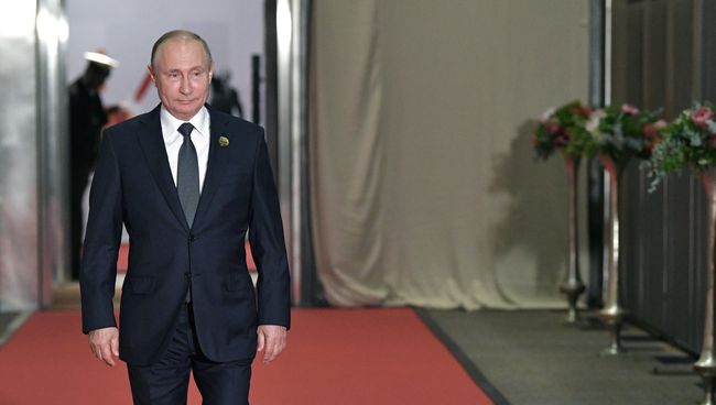 Президент РФ Владимир Путин на саммите БРИКС в ЮАР. 26 июля 2018 Президент РФ Владимир Путин на саммите БРИКС в ЮАР. 26 июля 2018