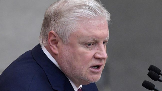 Председатель партии Справедливая Россия Сергей Миронов выступает на пленарном заседании Государственной Думы РФ. 27 июля 2018 Председатель партии Справедливая Россия Сергей Миронов выступает на пленарном заседании Государственной Думы РФ. 27 июля 2018