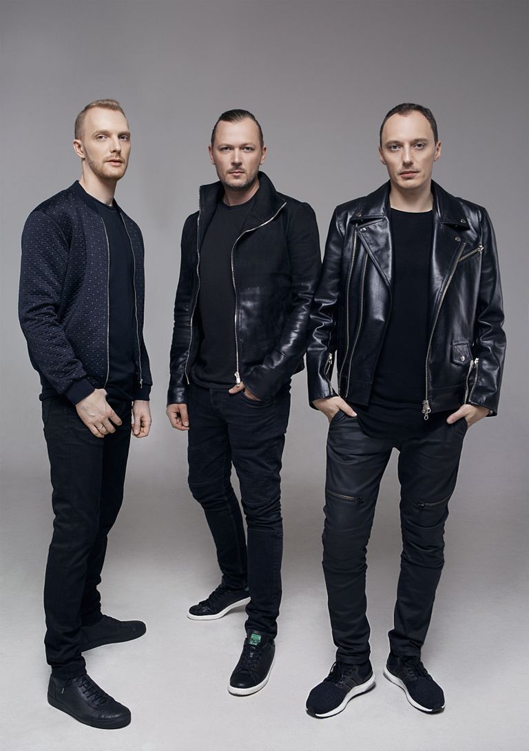 Выступление группы Swanky Tunes Выступление группы Swanky Tunes