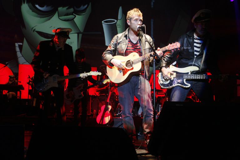 Британский певец Деймон Албарн группы Gorillaz Британский певец Деймон Албарн группы Gorillaz