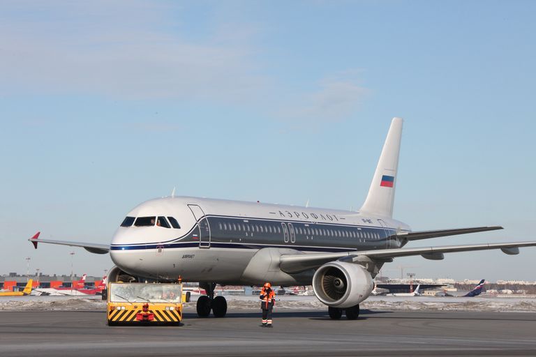 Самолет авиакомпании Аэрофлот Самолет авиакомпании Аэрофлот