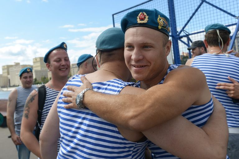 Бывшие десантники на праздновании Дня Воздушно-десантных войск и 85-летия образования Воздушно-десантных войск в Москве
